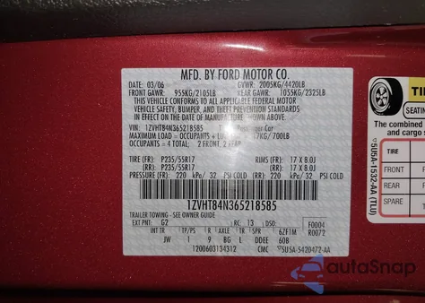 2006 Ford Mustang V6 z USA, uszkodzony, nr VIN 1ZVHT84N365218585